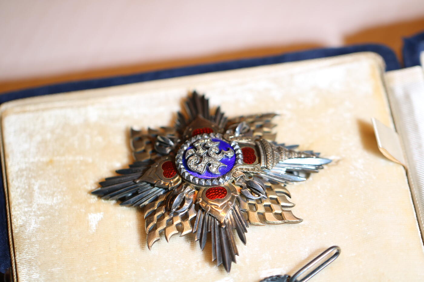 大猫徽章拍卖 第287期 泰国特级王冠勋章