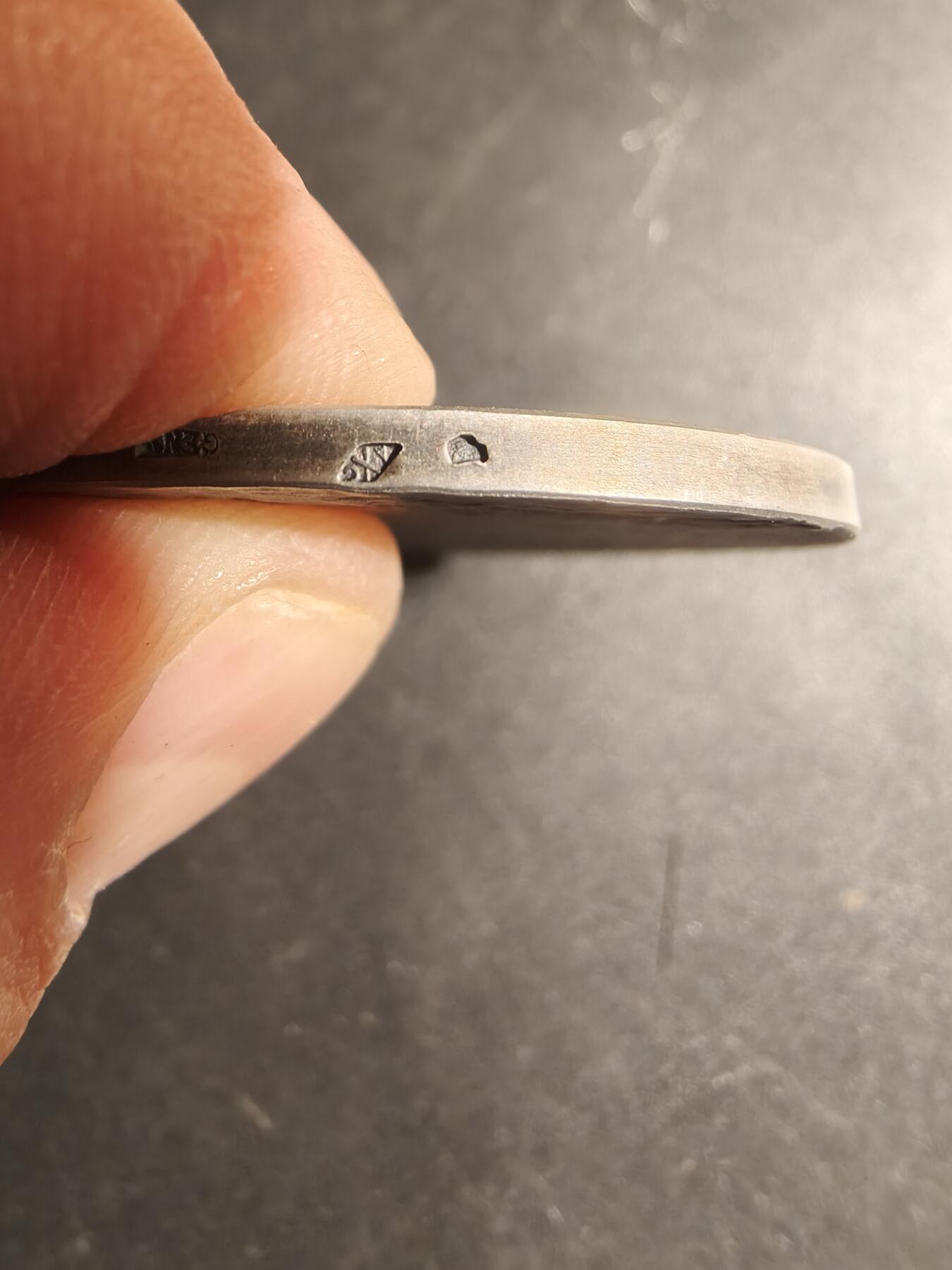 老王徽章第179期 法国1914年鲁昂国际射击竞赛大银章    原盒    950银     直径40mm    重量32.8g