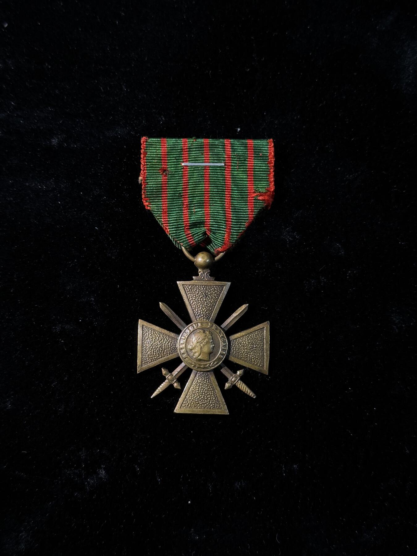 戎马世界章牌大赏第110期 法国战争十字奖章