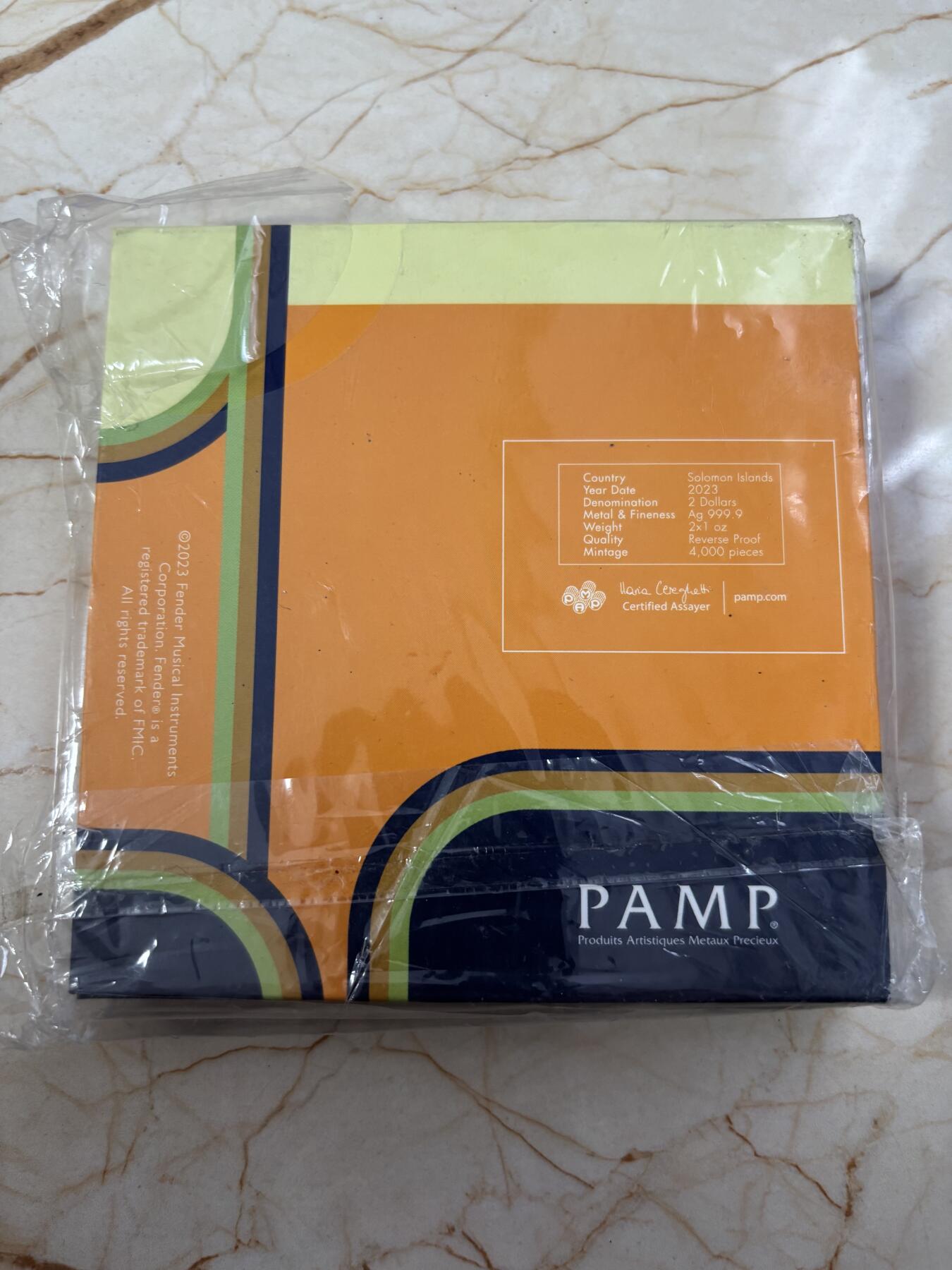 第189期拍卖 所罗门2023年吉他和放大器彩色纪念银币2枚套装，1盎司*2，999银，发行4000枚，塑料盒有破