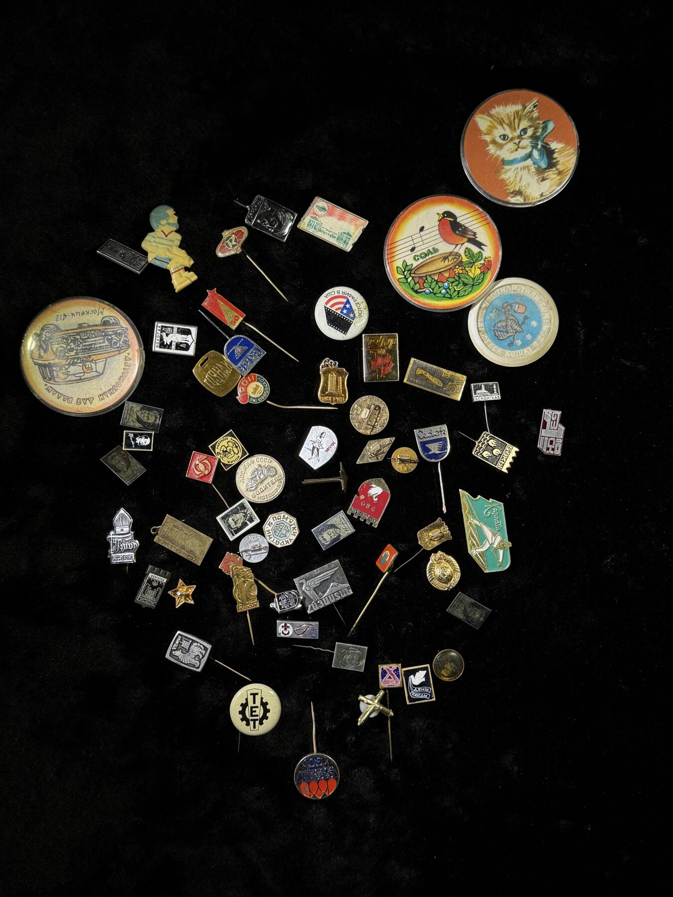 戎马世界章牌大赏第110期 小徽章一组