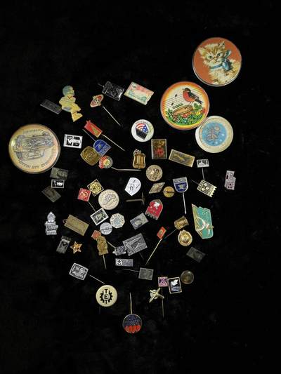 戎马世界章牌大赏第110期 - 小徽章一组