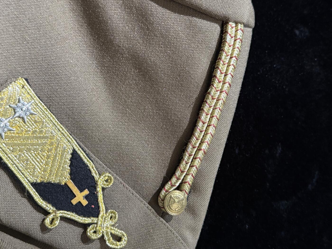 戎马世界章牌大赏第110期 匈牙利牧师中校常服，罕见军种