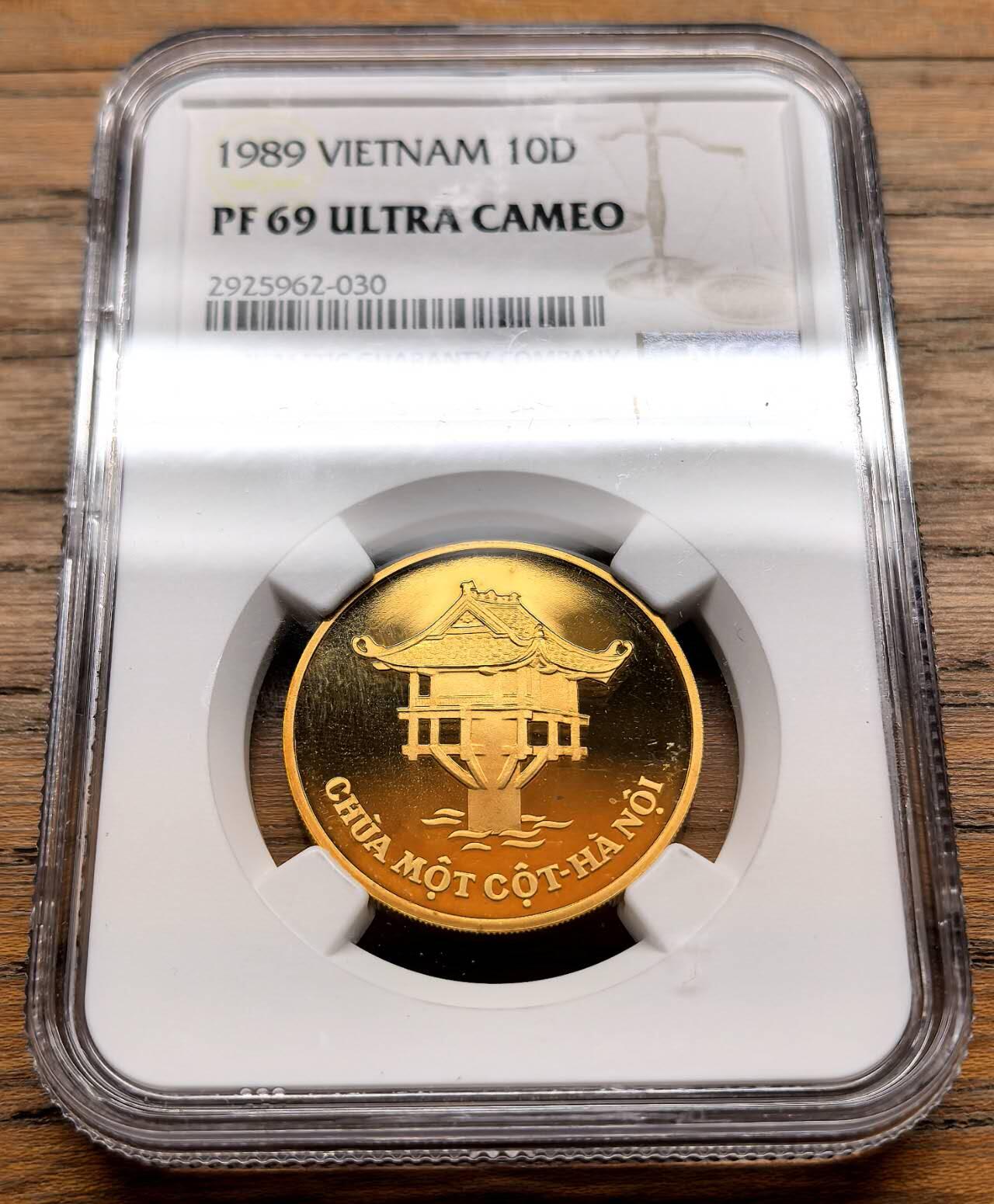 凡希社世界钱币微拍第三百十九期 1989越南独柱寺10D纪念铜币精铸NGC-PF69UC