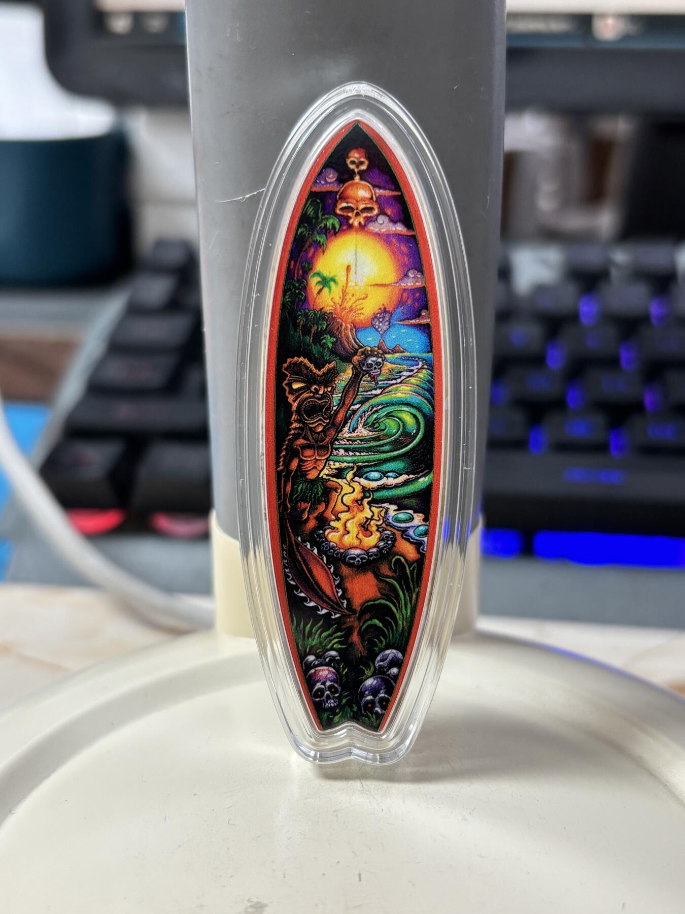 第189期拍卖 纽埃2023年冲浪板1盎司异形彩色纪念银币，999银，发行3000枚