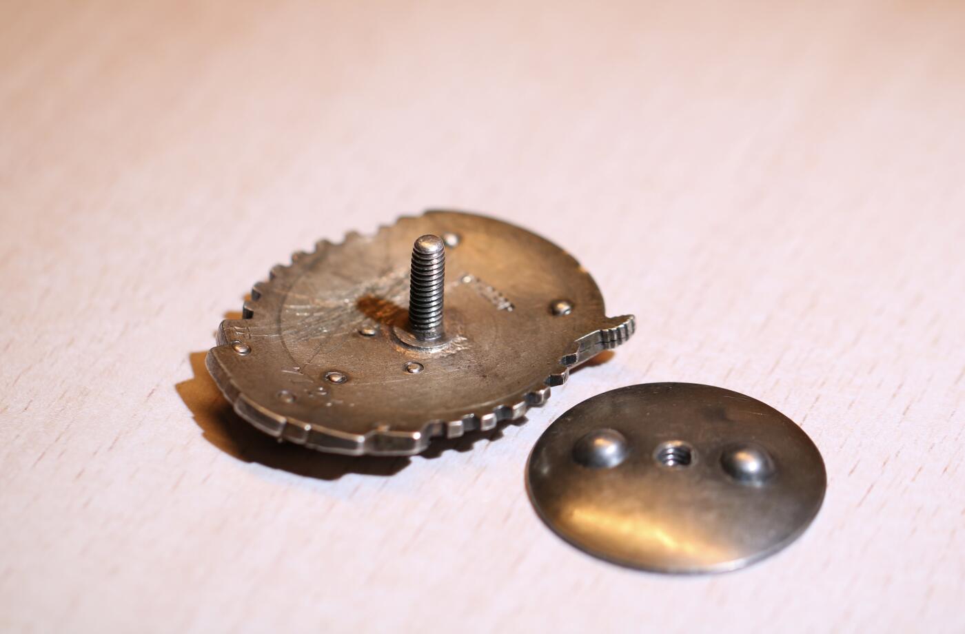 大猫徽章拍卖 第287期 苏联劳动红旗勋章 早期轮版 建设费尔干纳大运河获得