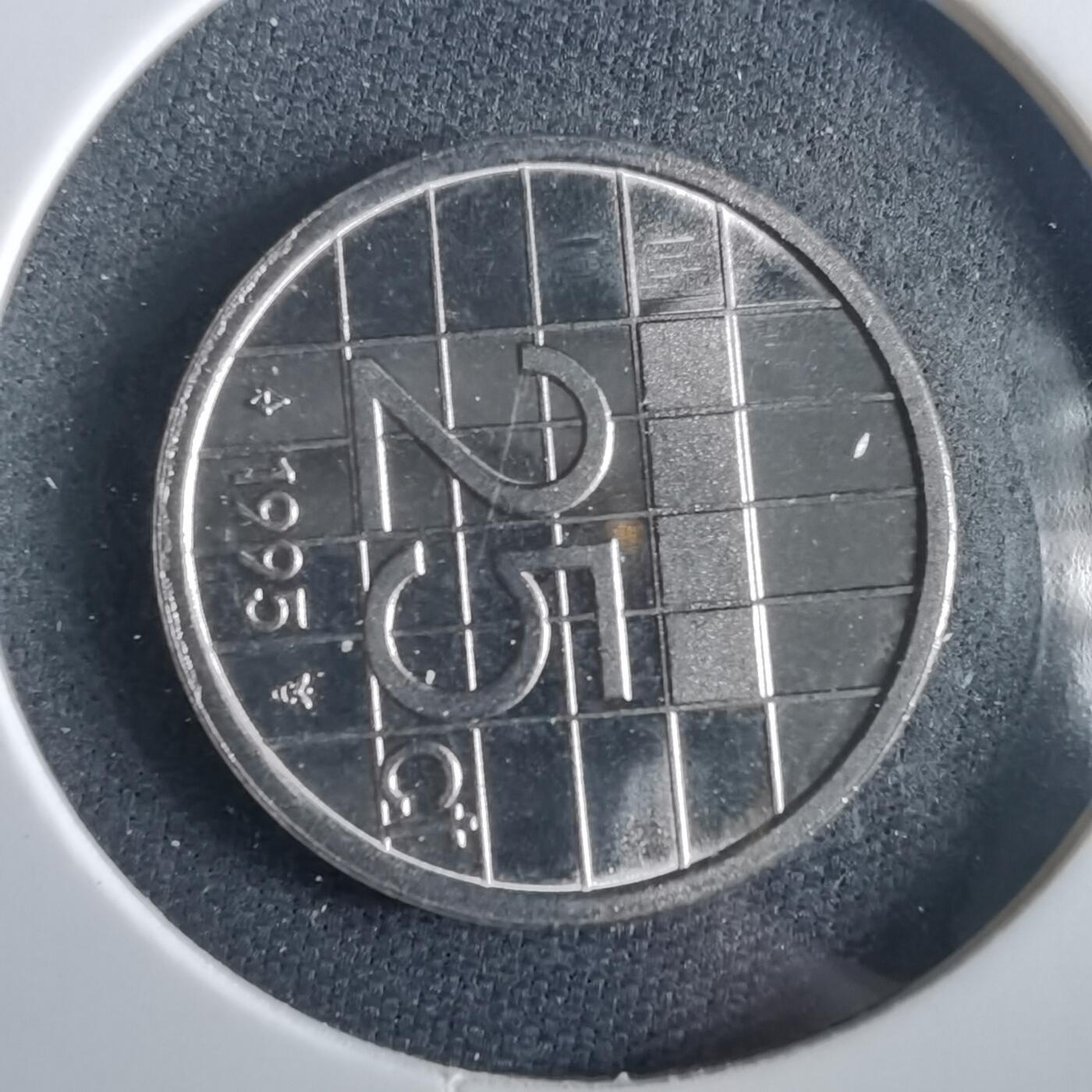 沼泽如烟--第972场 荷兰1995年25分