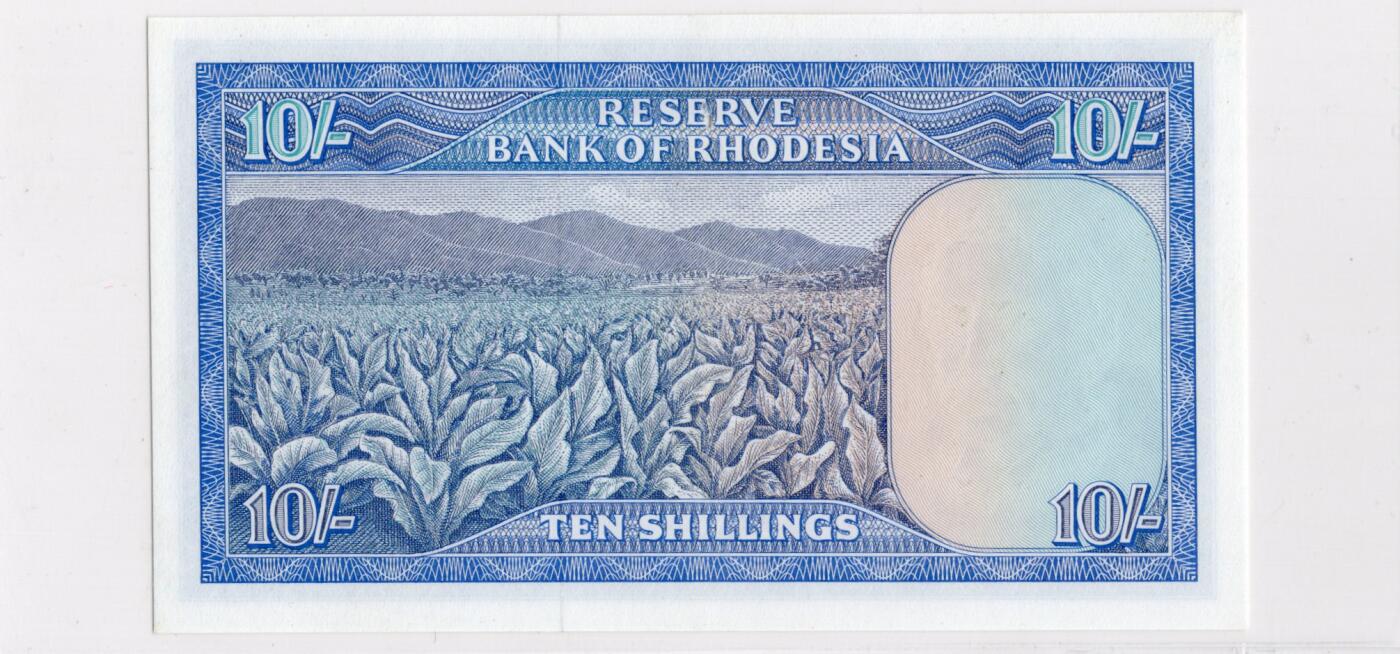 徐霞客拍卖首拍 罗得西亚	P-27b 1968年10先令 L/17 772846	au	纸币中间缺一个小点肉 	罗得西亚镑体系下的最后一批纸币之一，1970年罗得西亚就将货币改为元，因此该版纸币见证了旧殖民货币体系的终结。伊丽莎白二世女王肖像，延续了英属殖民地纸币的传统，同时也是罗得西亚在法律上仍宣称效忠英国王室的象征。