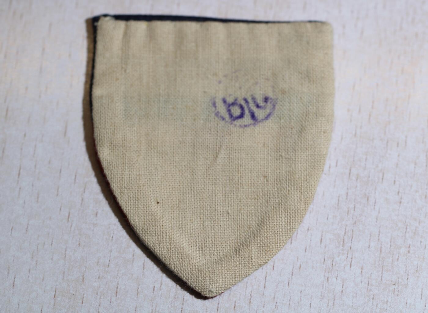 大猫徽章拍卖 第287期 二战美军飞虎队臂章，中上，英国二战纯银战伤奖章，中下美军伞兵胸章，迷你章，纯银，右1美军高级射击章，纯银