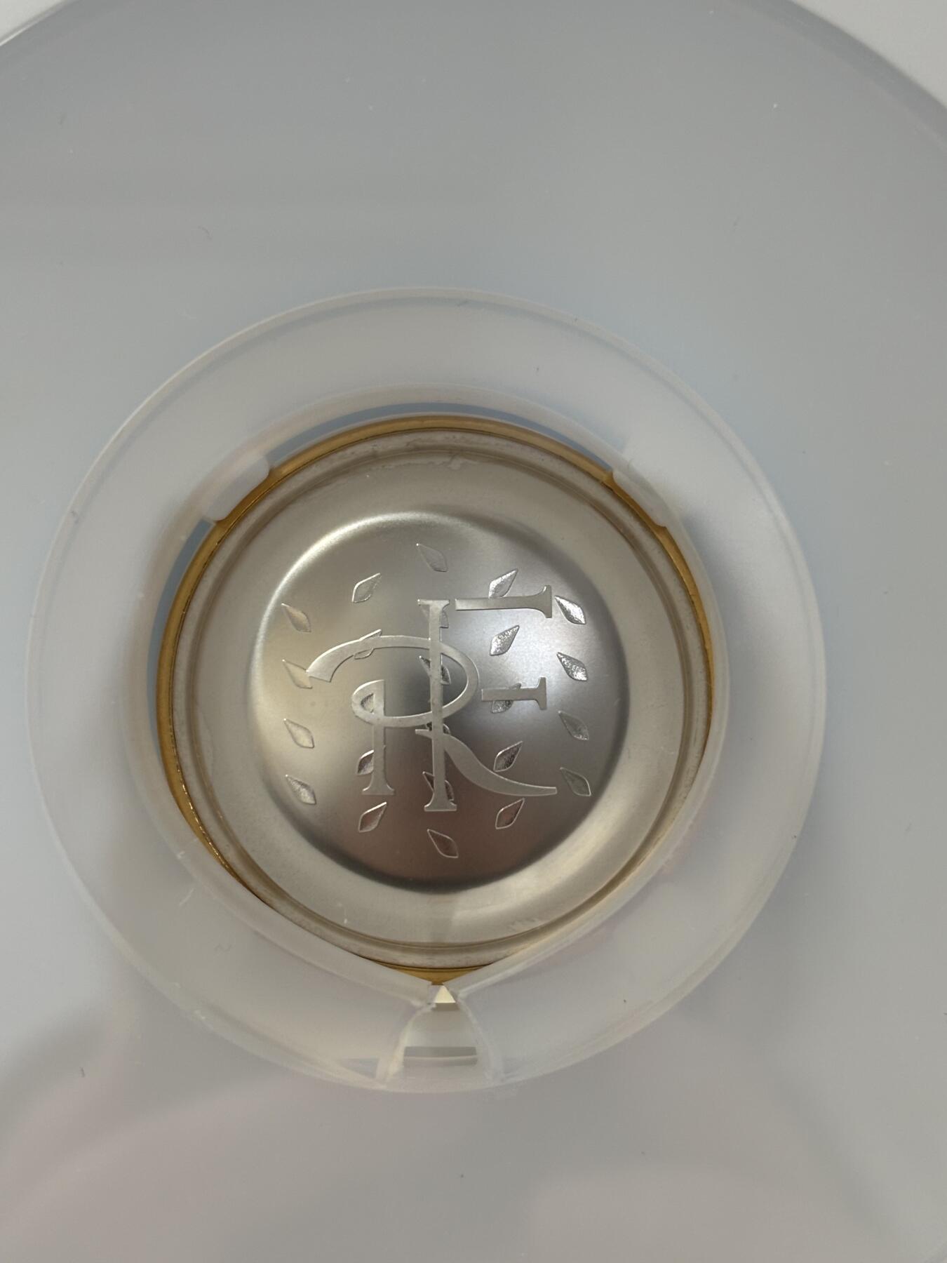 第189期拍卖 获奖法国2023年法兰西瑰宝甜点马卡龙小圆饼形银币NGC-PF69无盒无证书，获克劳斯2024年度最佳创意币大奖，999银，1盎司，发行5000枚