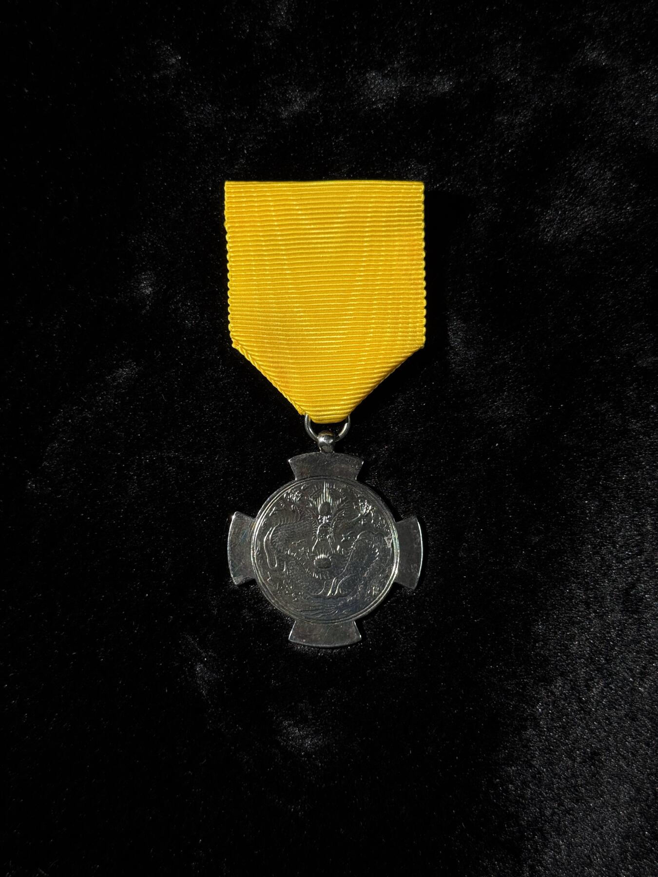 戎马世界章牌大赏第110期 光绪二十四年功牌，铜制高级复刻