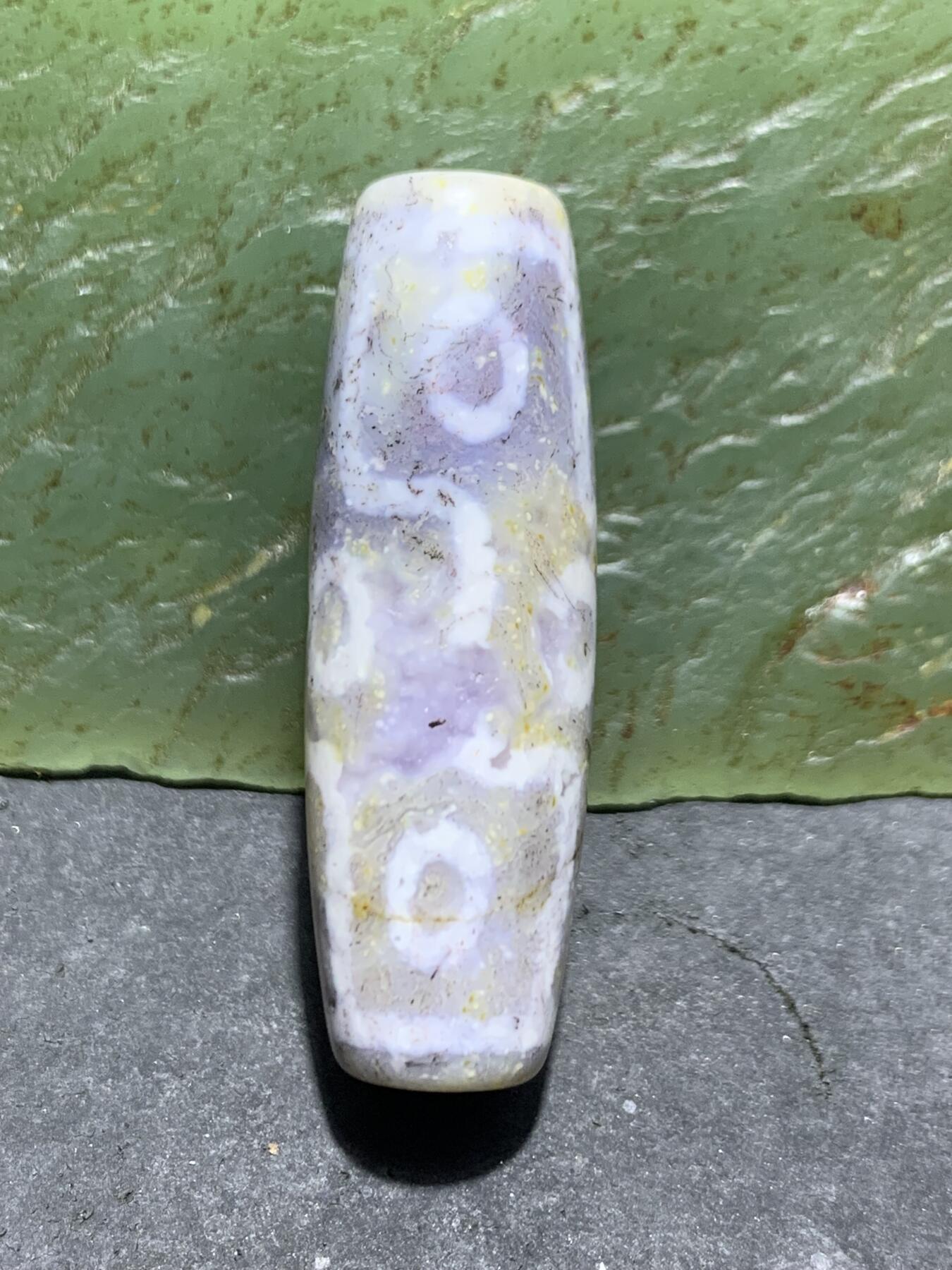 精品藏传象雄朱砂九眼随形天珠一颗