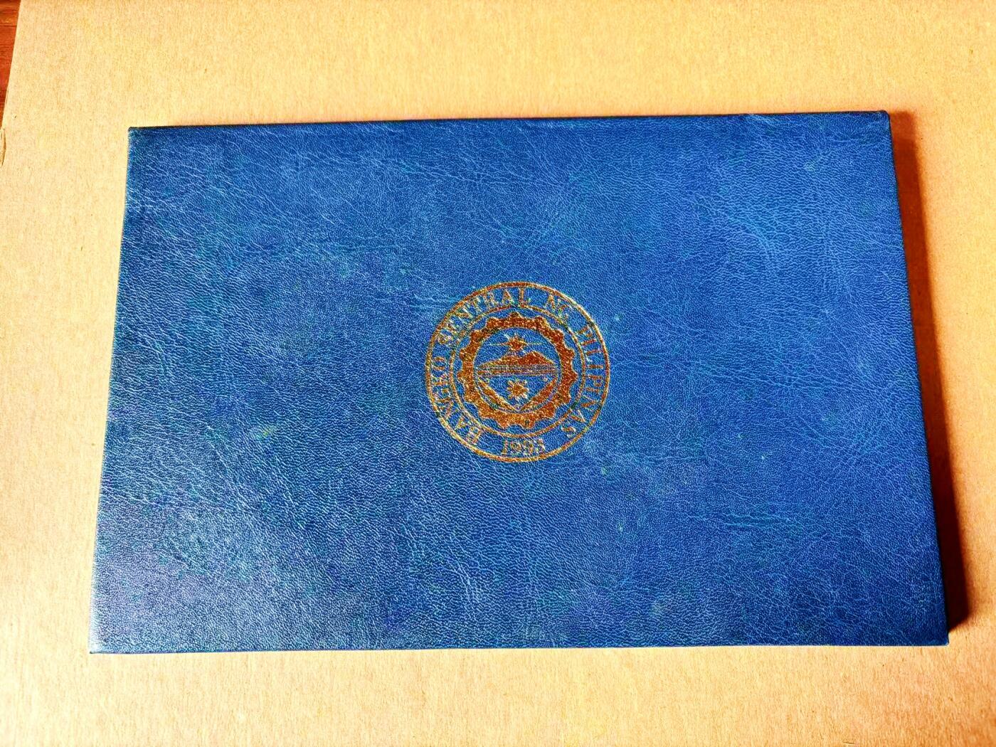 【Blue Auction】世界纸币精拍第779期——18级TOP拍卖/信誉/品质/专业/高效💫 【带证书带册】菲律宾 1998年2000比索 UNC- （轻微荧光 对于这张纸币正常现象普遍都有）大票幅