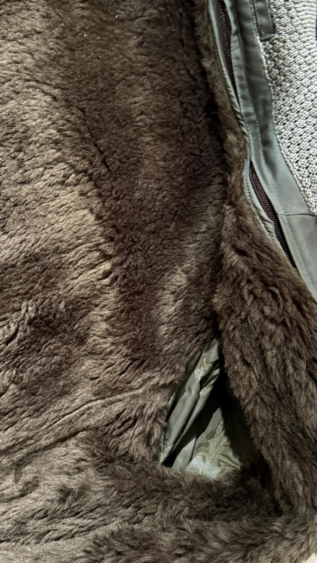 戎马世界章牌大赏第110期 匈牙利陆军上尉大衣