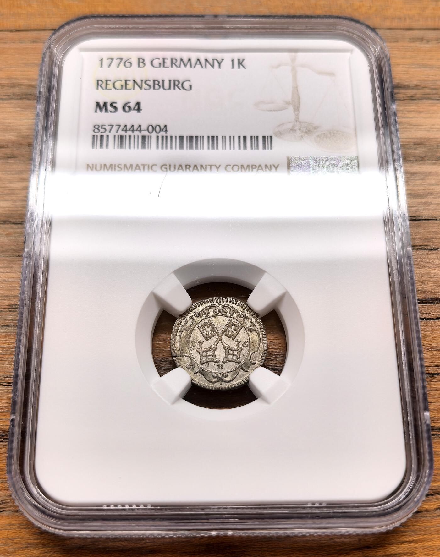 凡希社世界钱币微拍第三百十九期 1776B神罗雷根斯堡城徽双头鹰1芬尼银币NGC-MS64，原光顶级品。