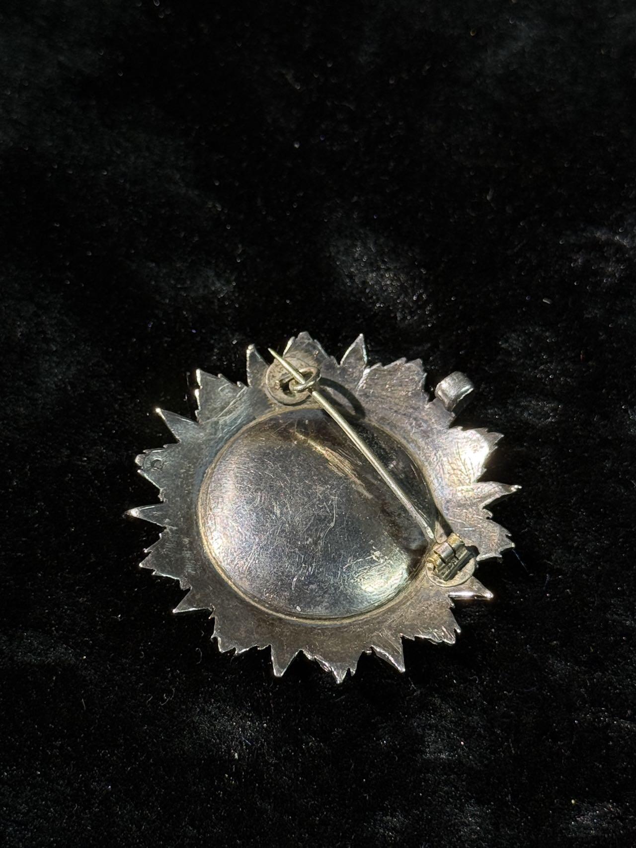 戎马世界章牌大赏第110期 法属突尼斯光荣勋章，骑士级改胸针，银制，重约21.6g 