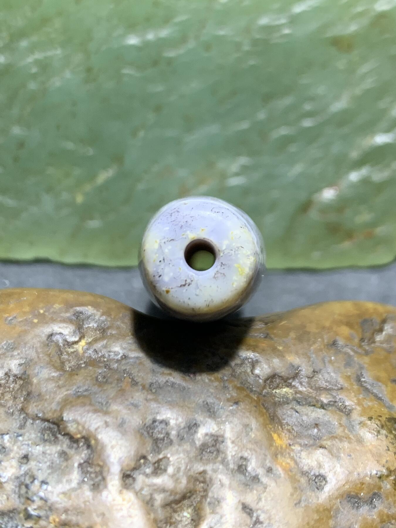 精品藏传象雄朱砂九眼随形天珠一颗