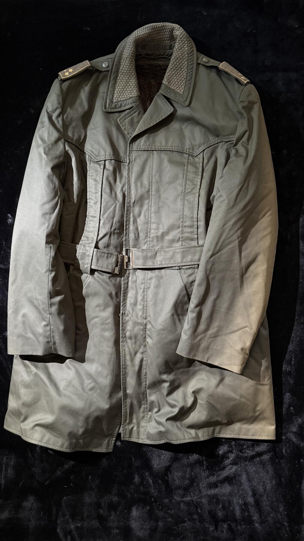 戎马世界章牌大赏第110期 匈牙利陆军上尉大衣