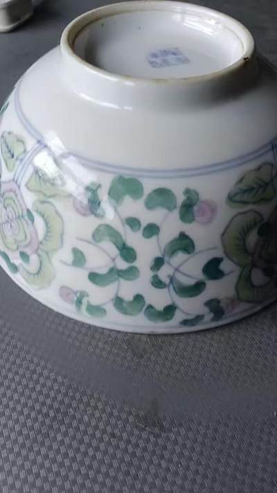 粉彩花卉纹大碗 - 粉彩花卉纹大碗