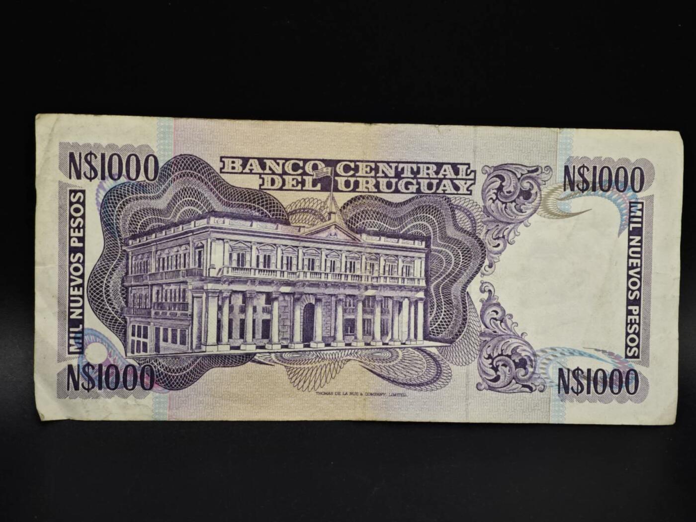 【淘币小摊】实时拍第八百五十四拍   无佣金福利纸币场   满百包邮可预留二周 每周一统一发货   乌拉圭1000比索纸币【有折】