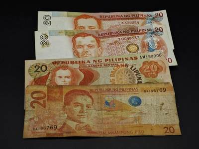 【淘币小摊】实时拍第八百五十四拍   无佣金福利纸币场   满百包邮可预留二周 每周一统一发货   - 菲律宾20比索纸币4张【有折】