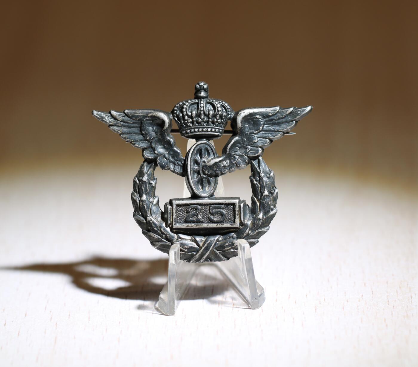 大猫徽章拍卖 第287期   普鲁士王家铁路25周年服役章 背面打月冠800标