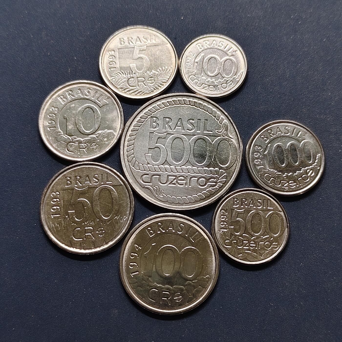 【全场包邮】纯粹捡漏拍498场-持续更新中 巴西1992-1994年动物版8枚套币-含5000克鲁塞罗蒂拉登特斯逝世200周年纪念币