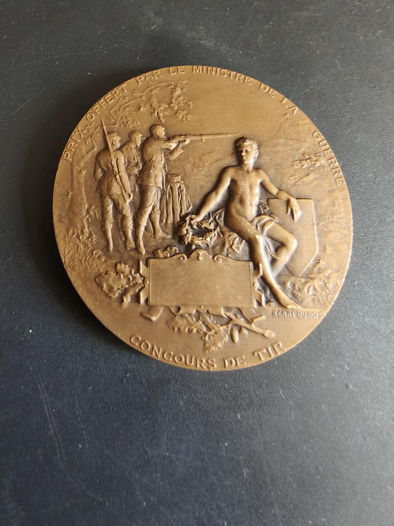 老王徽章第179期 法国战争部射击竞赛大铜章    大师亨利杜布瓦作品     戎装玛丽安娜     直径50mm     重量51.4g
