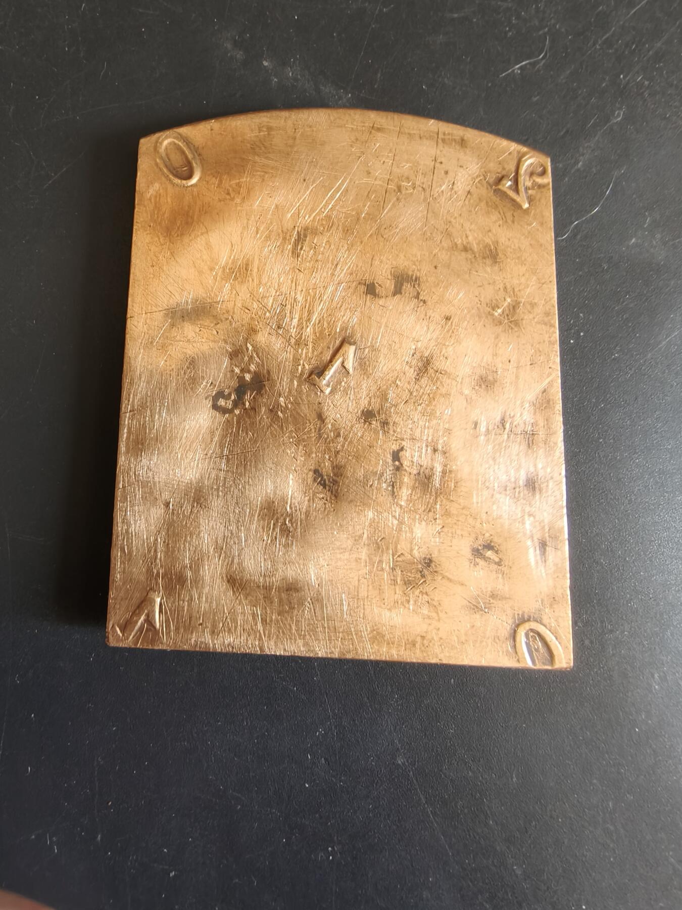 老王徽章第179期 法国“冥想”主题方形大铜章     Aug. Maillard作品    尺寸70×56mm      重量94.8g