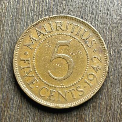 【铜匠收藏】★第140加场★精品老铜币 硬币专场 不寄存，200包邮。不满200元，支付5元运费。《接受代拍 代送NGC评级》 - 100【无寄存】1942 毛里求斯 乔六 5分 铜币
