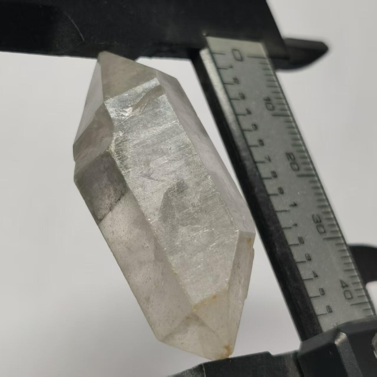 七河·世界币章矿标杂件每周小拍（总第35期）（本场周二结标） 藏家出品X697（25） 云贵闪灵水晶原石 双尖 本件拍品由合作藏家邮寄