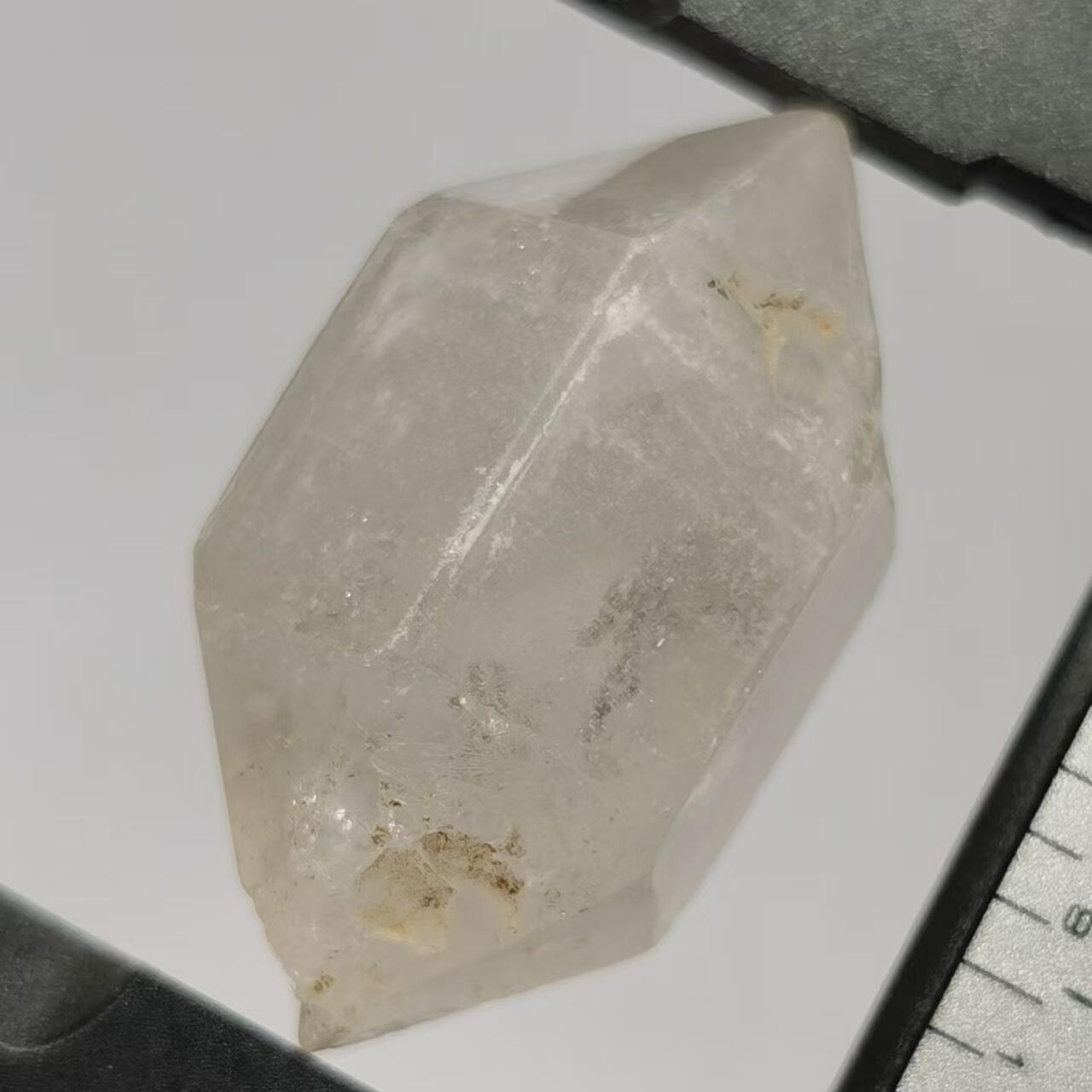 七河·世界币章矿标杂件每周小拍（总第35期）（本场周二结标） 藏家出品 X711（2） 云贵闪灵水晶原石 本件拍品由合作藏家邮寄