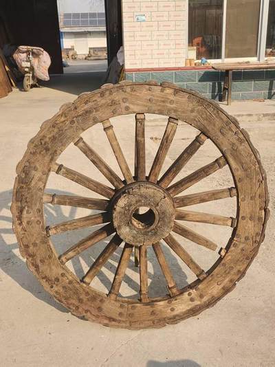 清代老榆木老车轮，带铁箍，全品包老，寓意财源滚滚发大财，收藏，摆放佳品 - 清代老榆木老车轮，带铁箍，全品包老，寓意财源滚滚发大财，收藏，摆放佳品