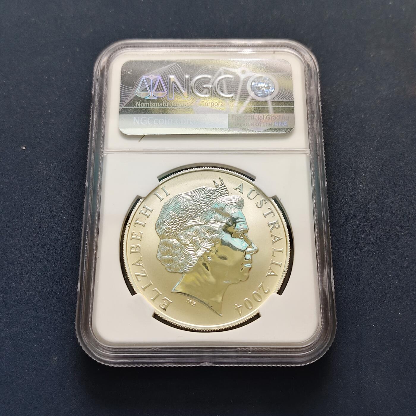 【全场包邮】纯粹捡漏拍499场-持续更新中 澳大利亚2004年1元袋鼠1盎司999纯银币【40.5毫米31.1克99.9%，纯银价约870元（按28元银价折算）】-NGC MS68