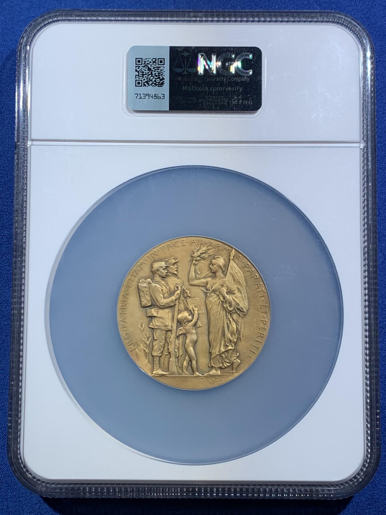 《竞宝斋》第461场 周日，周一，2场连拍 （全场包邮）欢迎送拍 NGC MS65 罗蒂作品 戎装玛丽安娜镀金银章 50mm 丰饶角边铭+argent 银标 战争动员 卫国练兵 主题银章