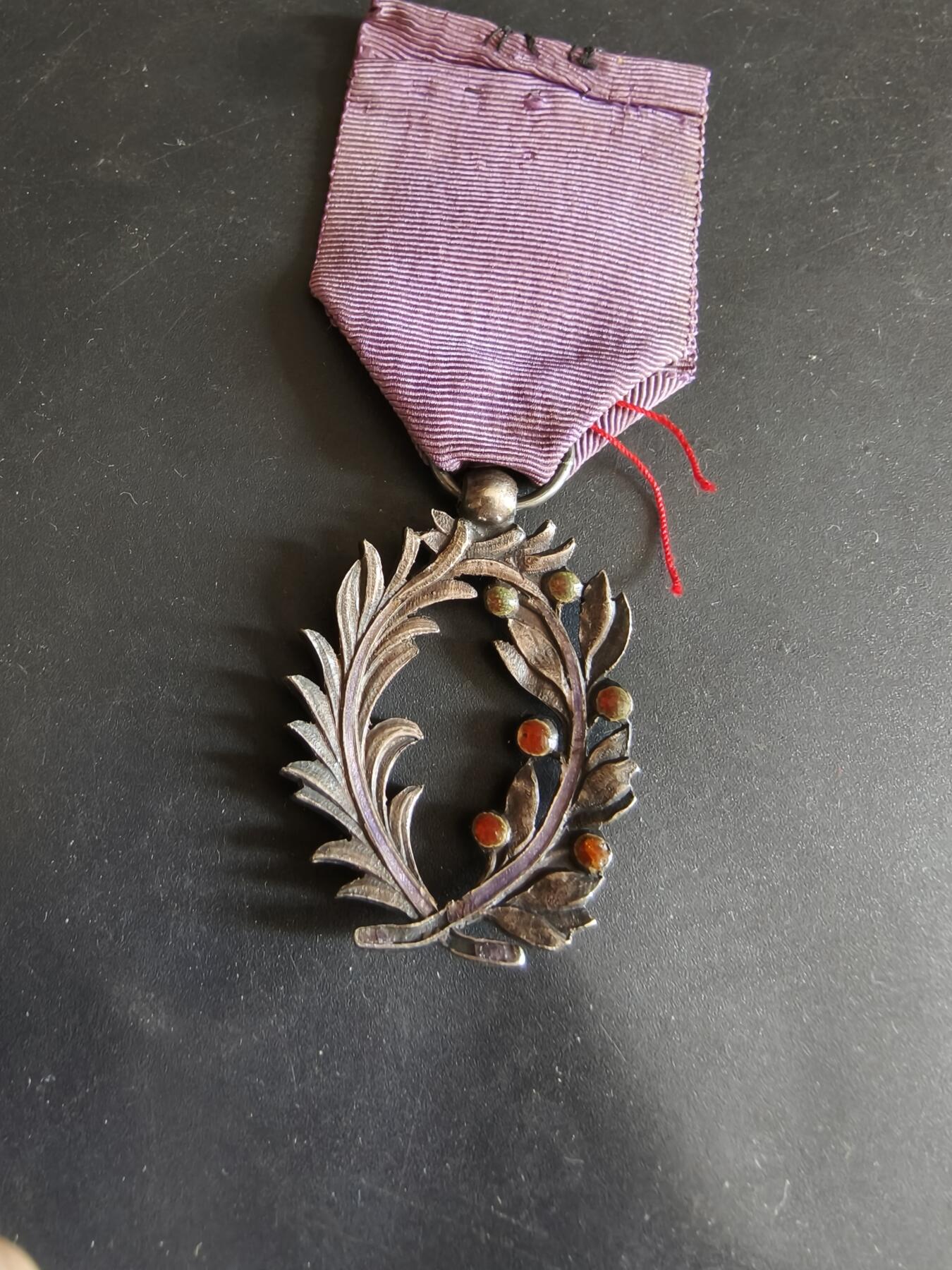 老王徽章第179期 法国骑士级棕榈叶勋章    原盒    银质珐琅