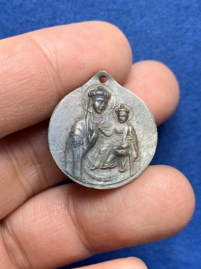 《竞宝斋》第461场 周日，周一，2场连拍 （全场包邮）欢迎送拍 - 圣若望·鲍思高纪念章，他是法国天主教教育家，也是基督教学校兄弟会的创始人。4.8克，22.2mm，双面高浮雕。