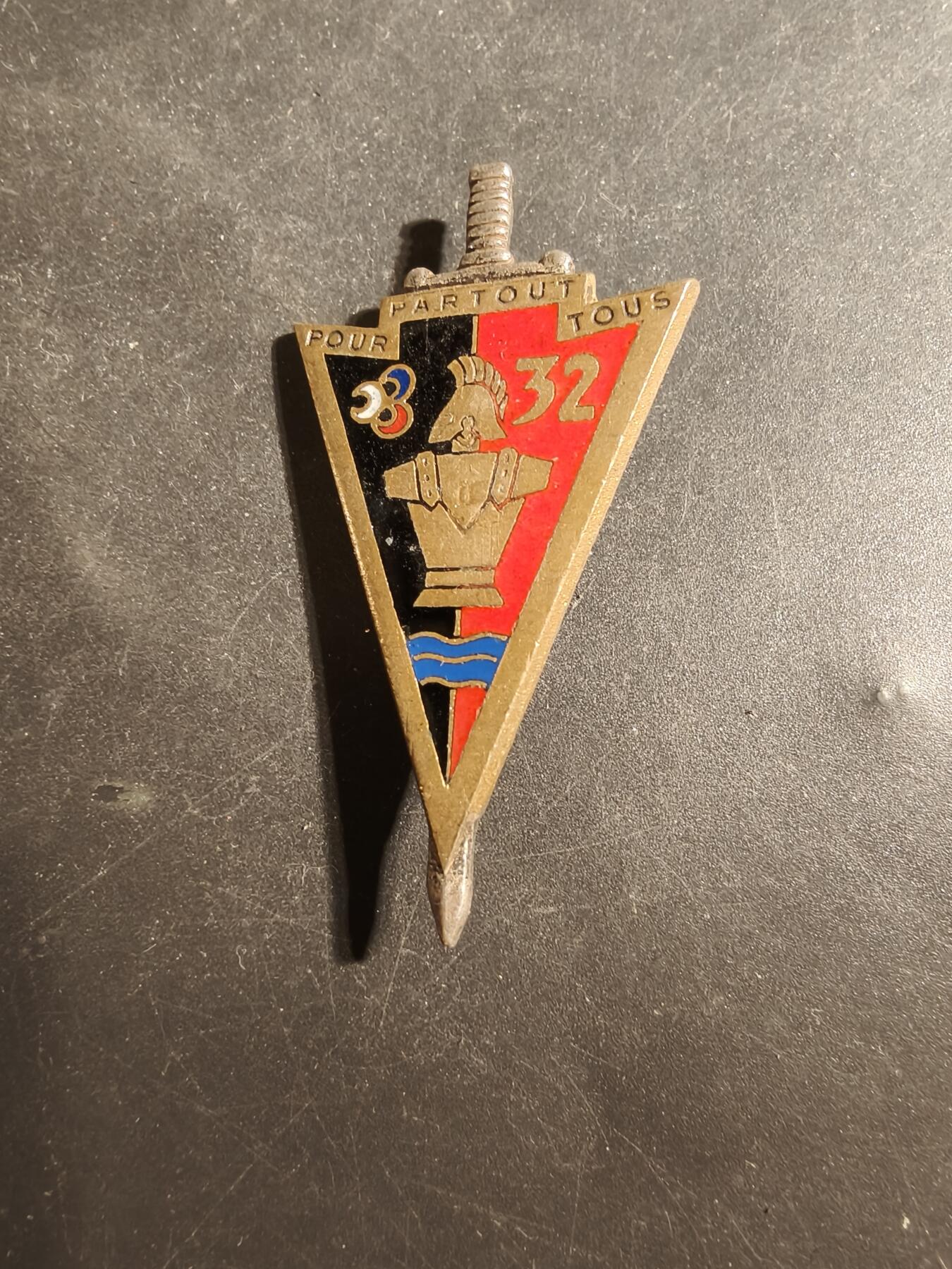 老王徽章第179期 法国第32工兵团证章