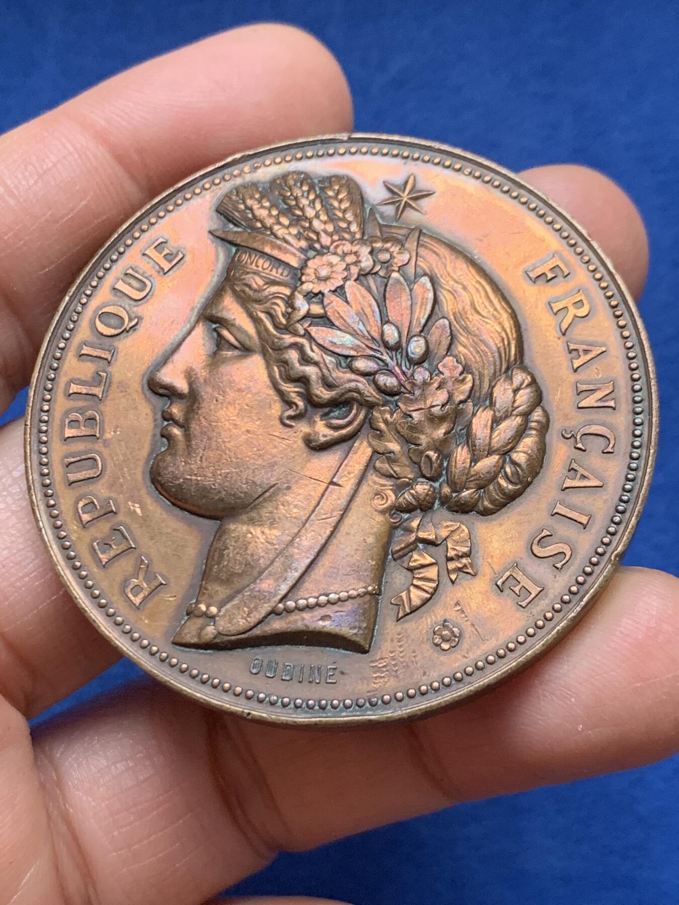 《竞宝斋》第461场 周日，周一，2场连拍 （全场包邮）欢迎送拍 法国战争部颁发玛丽安娜铜章 58.9克 50.3mm 丰饶角铜标