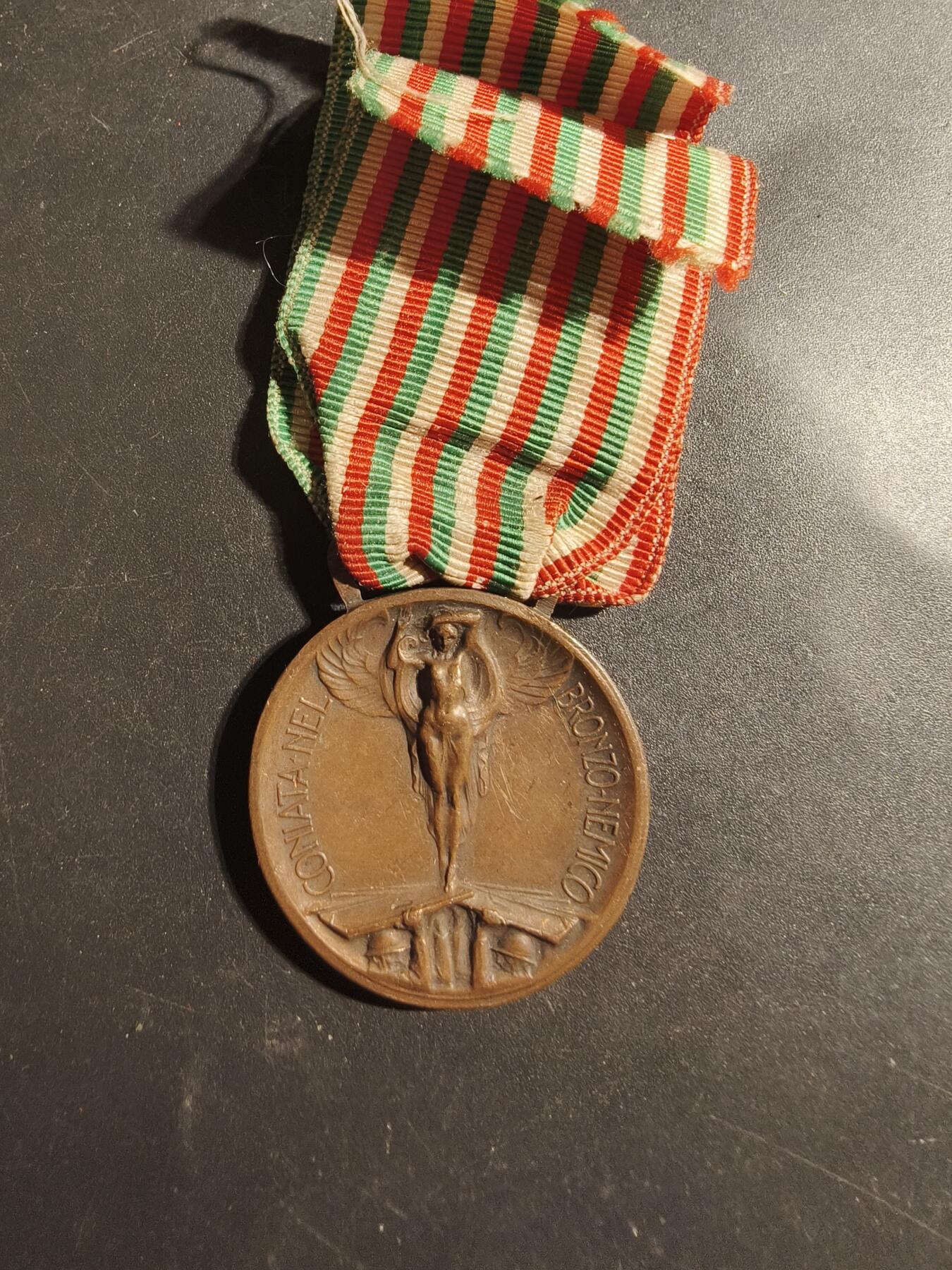 老王徽章第179期 意大利一战纪念章