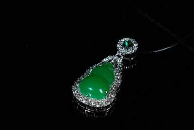 上海都达杂项专场八（全场包邮）   天然绿玛瑙葫芦吊坠挂件87-364