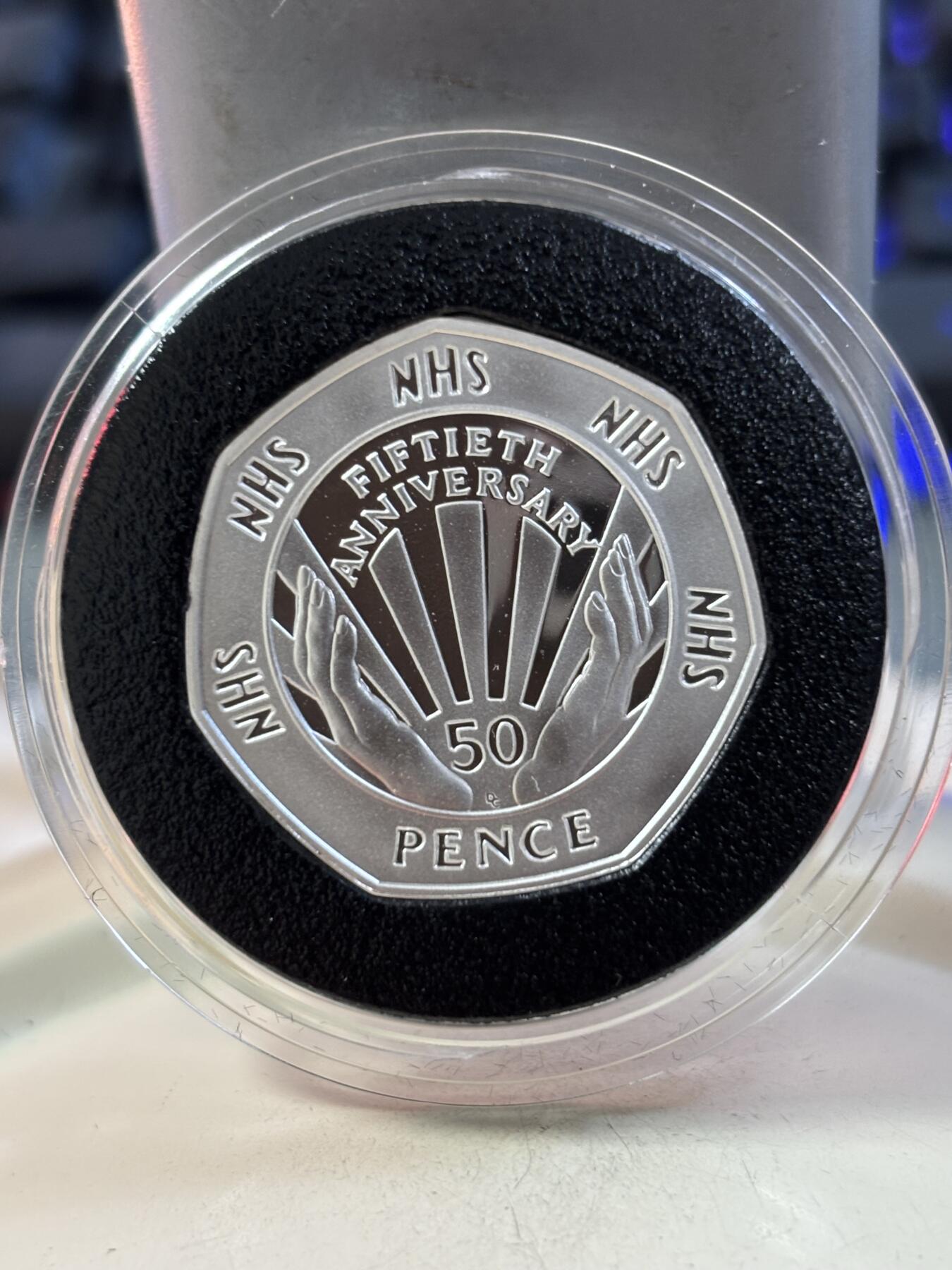 第189期拍卖 英国1998年国家医疗50便士精制加厚纪念银币，16克，925银，