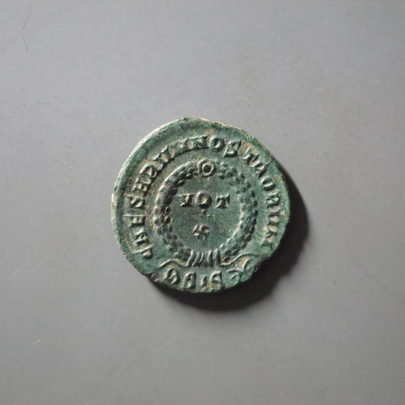 七河·世界币章矿标杂件每周小拍（总第35期）（本场周二结标） 精品（22）k628 古罗马帝国铜币 克里斯普斯  华夏评级XF45