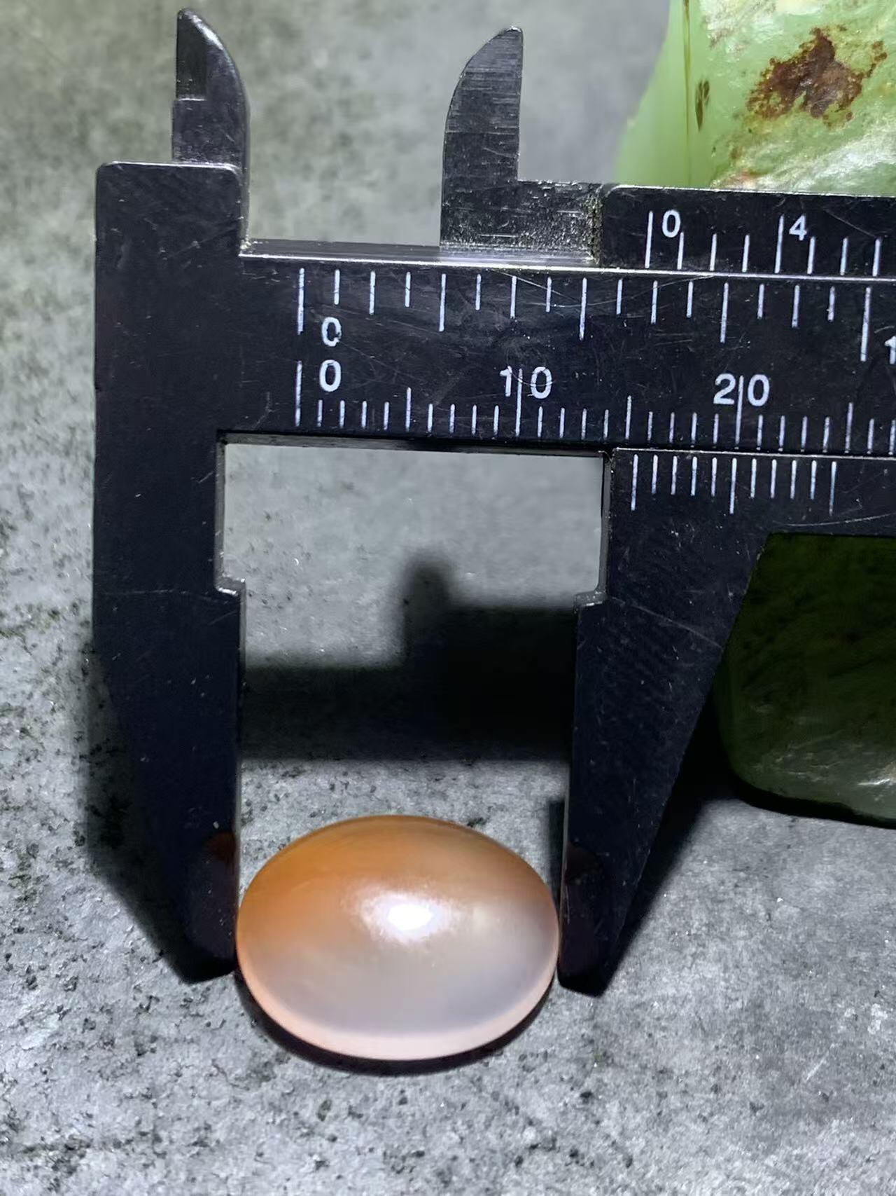 精美南红玛瑙荔枝冻飘红戒面一个，