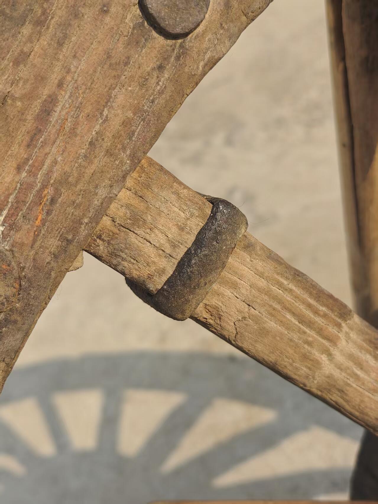 清代老榆木老车轮，带铁箍，全品包老，寓意财源滚滚发大财，收藏，摆放佳品