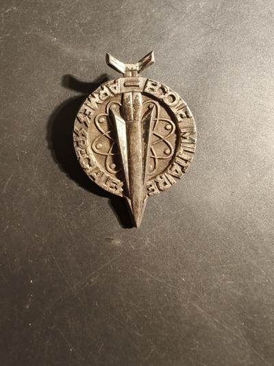 老王徽章第179期 - 法国格勒诺布尔特种武器军事学院证章