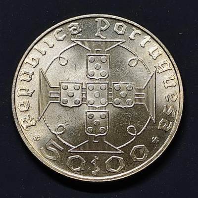 【全场包邮】纯粹捡漏拍499场 - 圣多美和普林西比1970年50埃斯库多发现圣多美和普林西比500周年纪念银币【34毫米18克65%，纯银价约351元（按30元银价估算）】