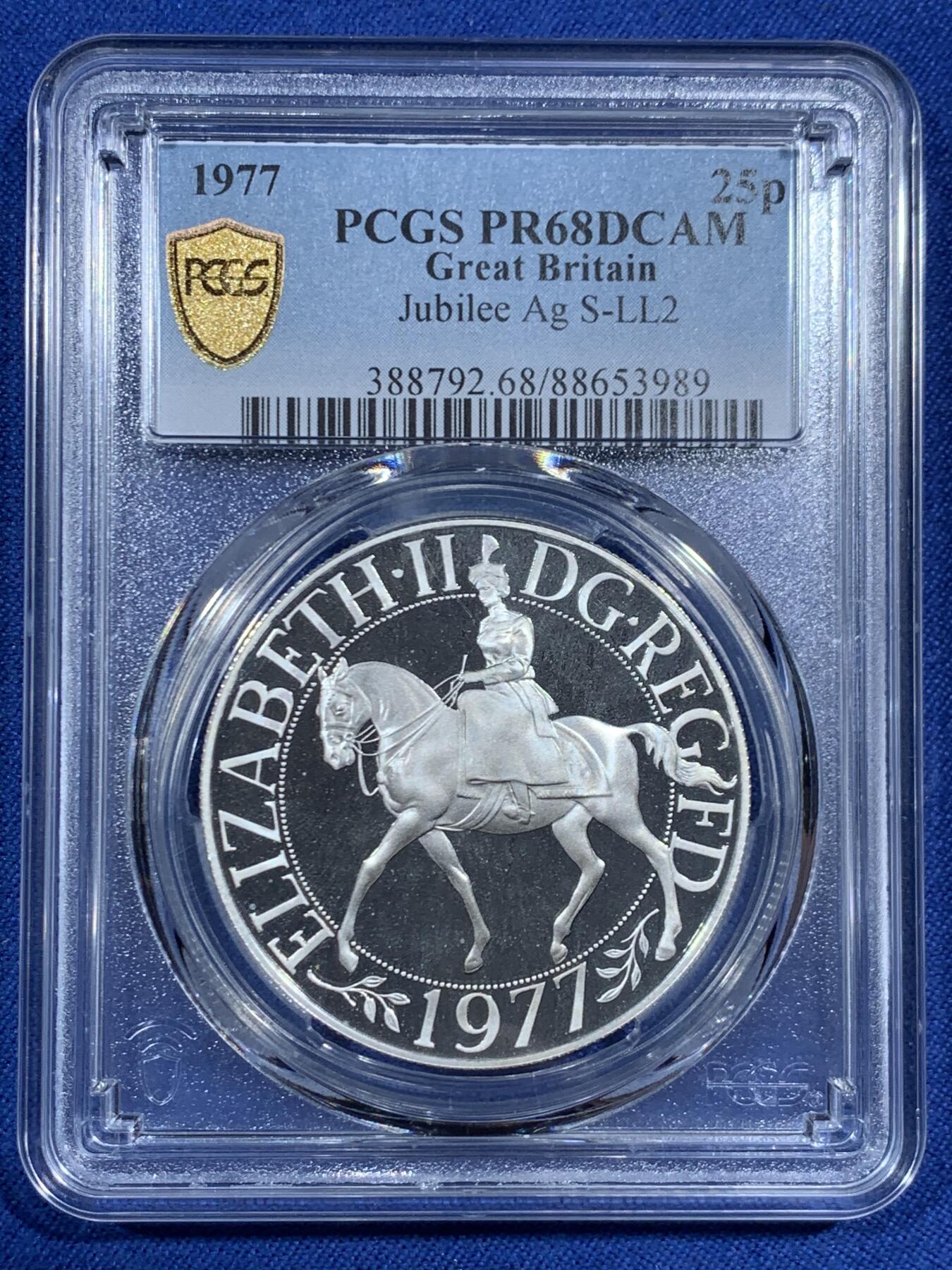 《竞宝斋》第461场 周日，周一，2场连拍 （全场包邮）欢迎送拍 PCGS PR68DCAM 英国1977年伊丽莎白女王即位25周年（银禧年）纪念克朗型精制银币