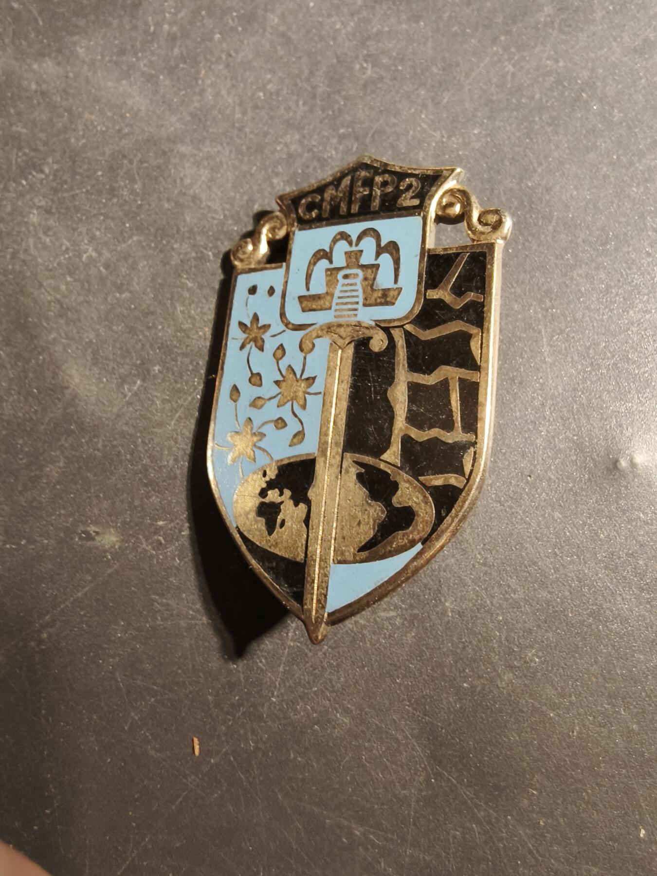 老王徽章第179期 法国武装力量第2职业培训中心证章