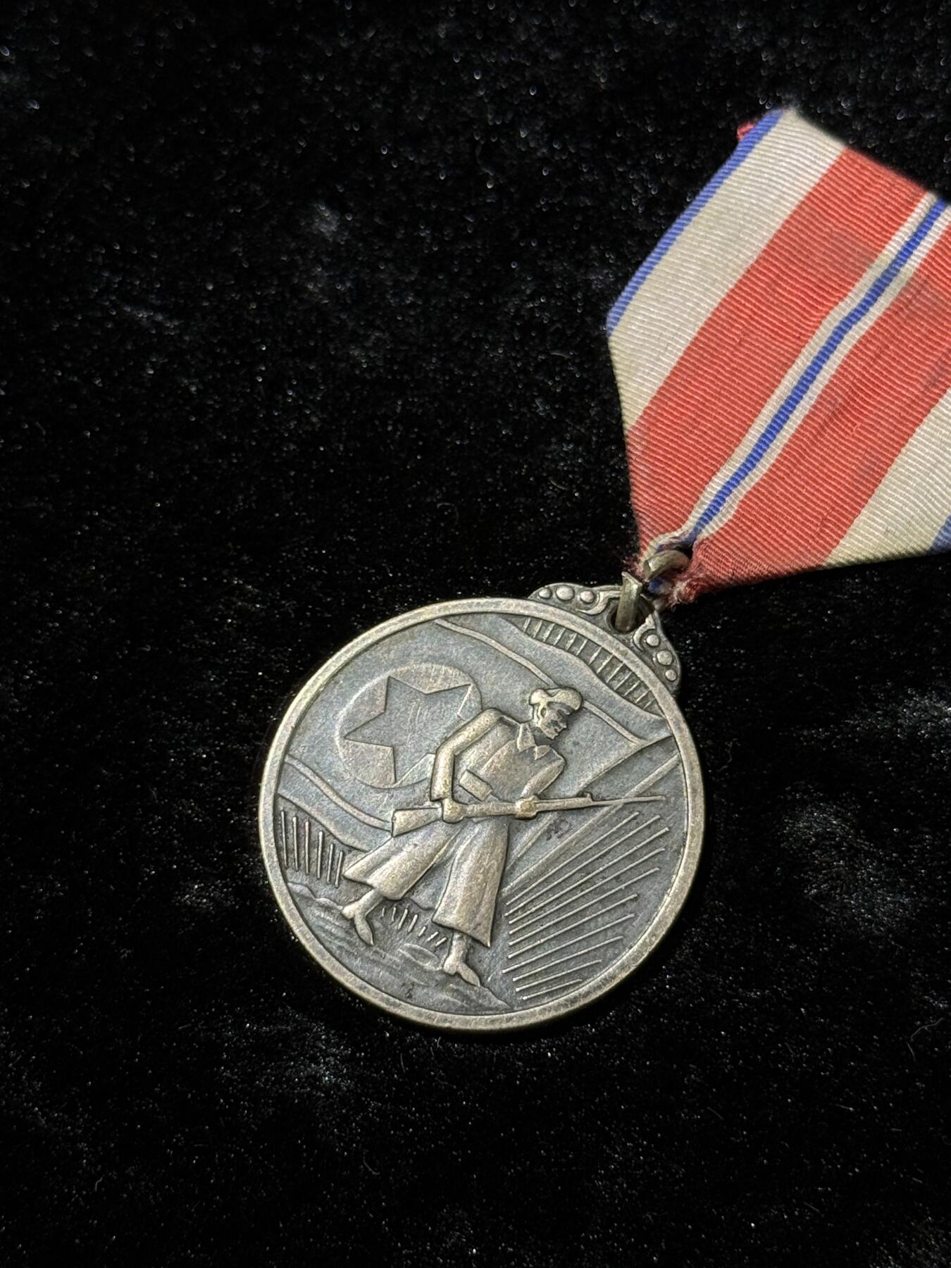 戎马世界章牌大赏第110期 朝鲜军功奖章